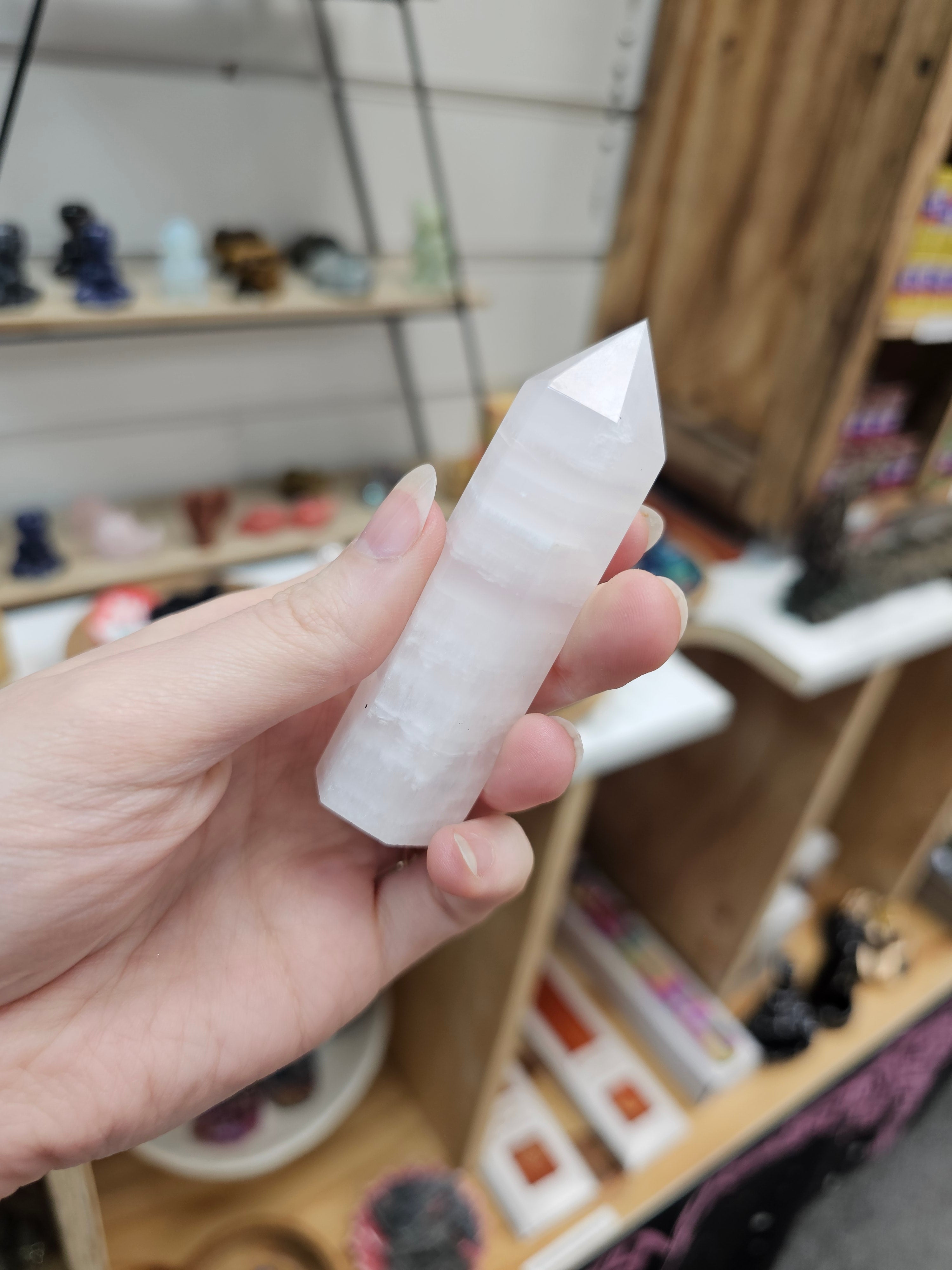Mangano Calcite Crystal Tower
