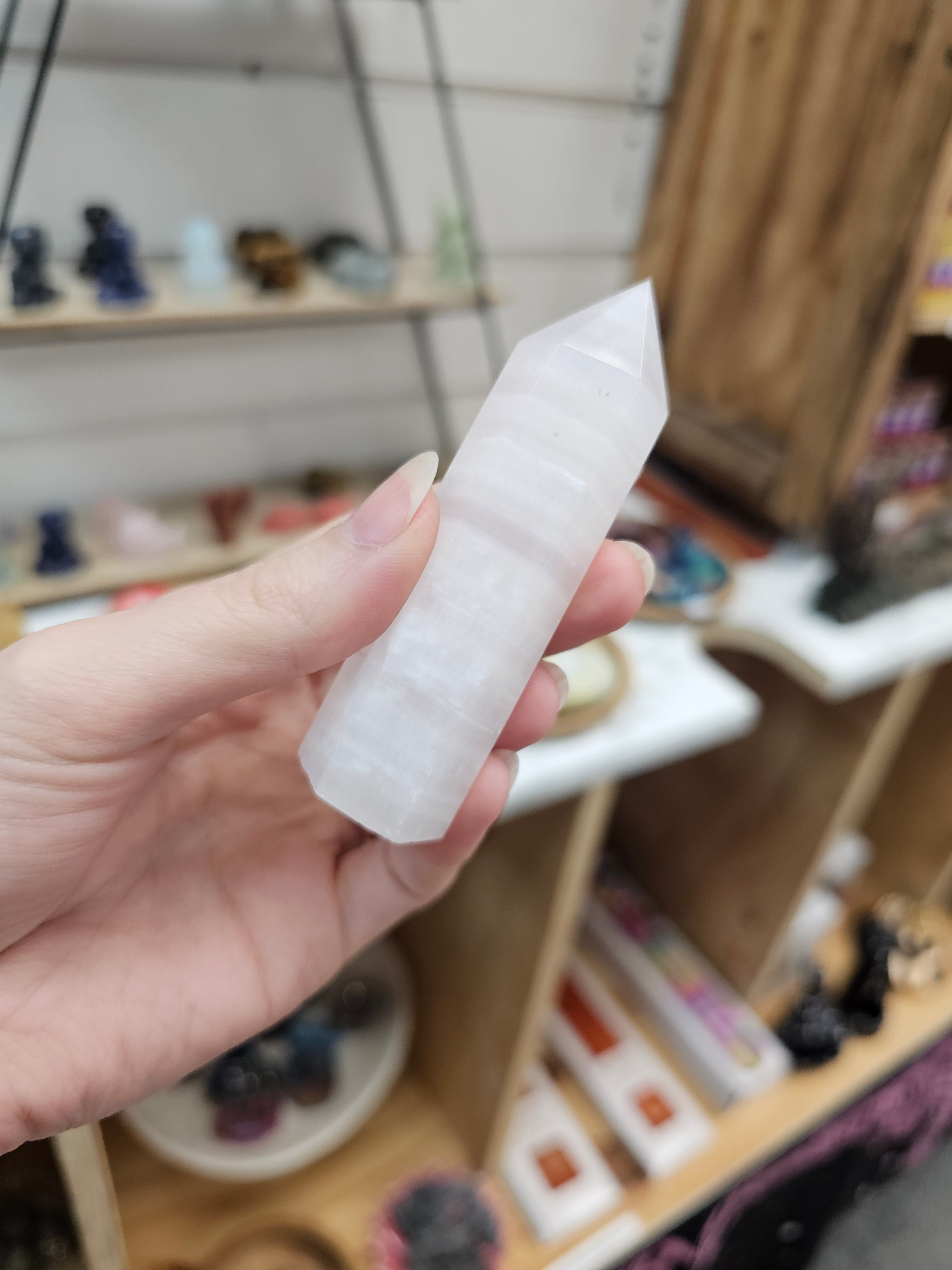 Mangano Calcite Crystal Tower
